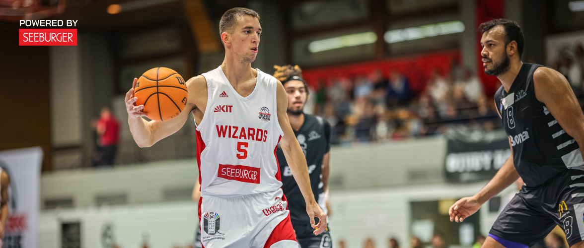 3 Spieler um Pavle Danilovic verlassen die Wizards